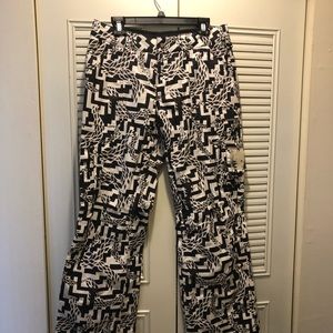 Women’s Burton snow boarding pants.